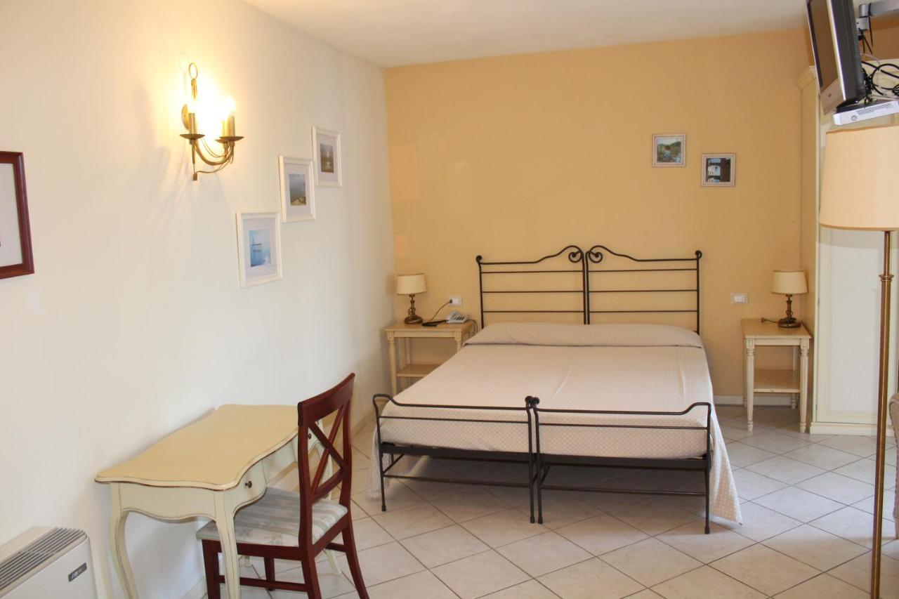 Villa Elite Resort Limone sul Garda Exterior photo
